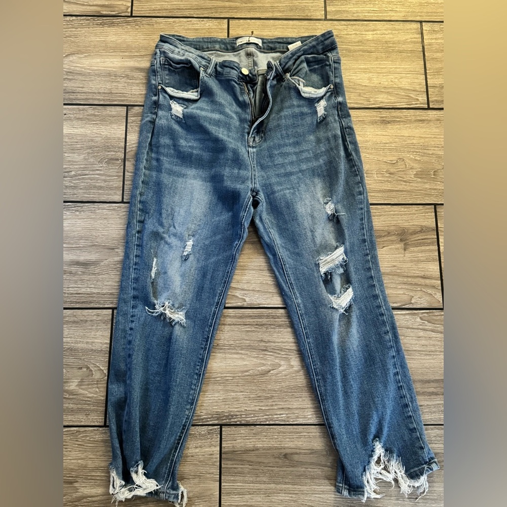 Risen Jeans